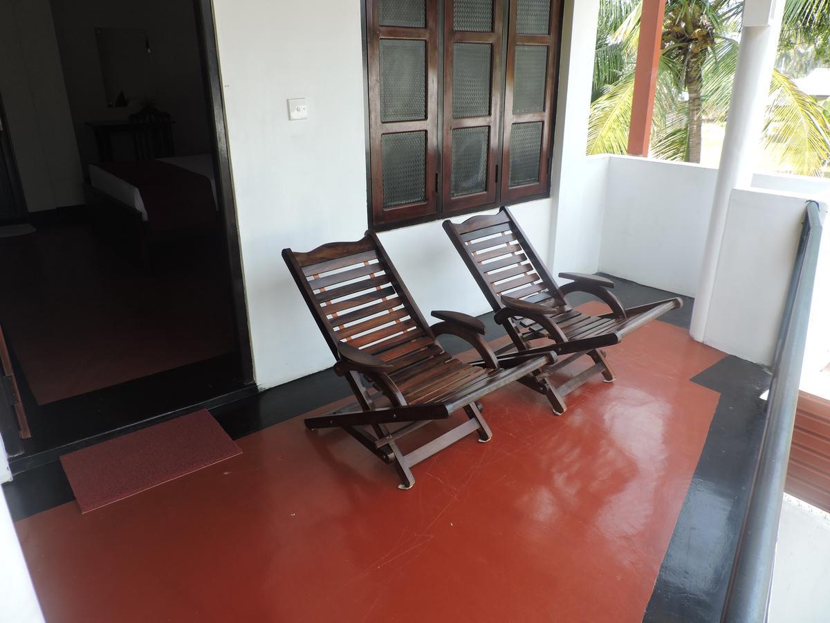 Crescent Sea Resort Nilaveli Exterior photo